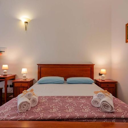 Bed And Breakfast Cairoli Exclusive Room San Pietro Vernotico Exteriér fotografie