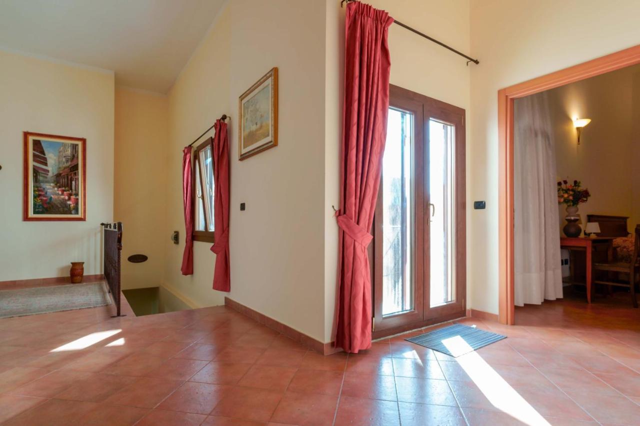 Bed And Breakfast Cairoli Exclusive Room San Pietro Vernotico Exteriér fotografie