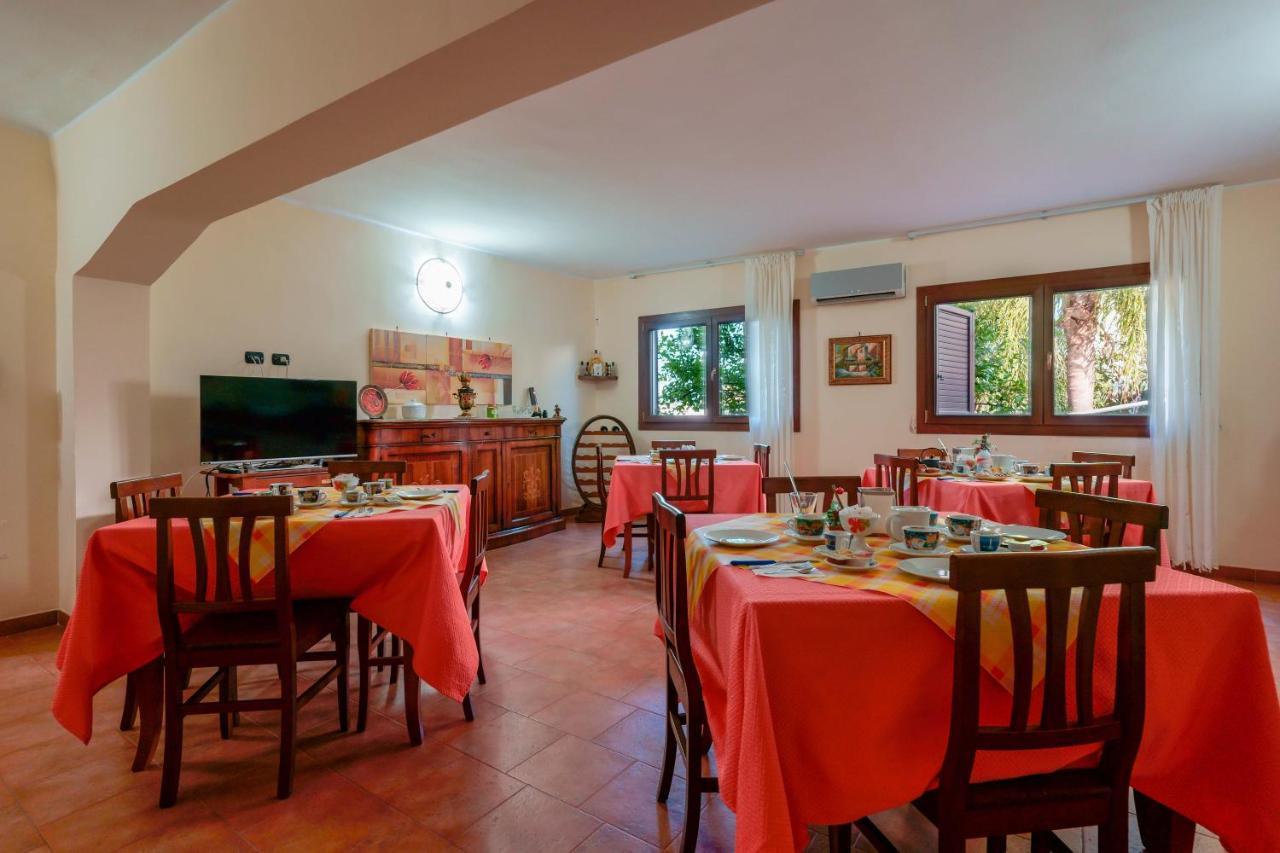 Bed And Breakfast Cairoli Exclusive Room San Pietro Vernotico Exteriér fotografie