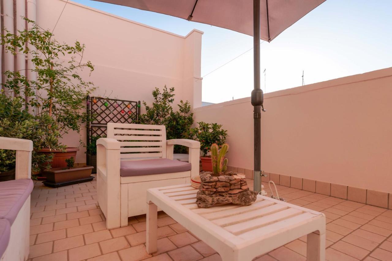 Bed And Breakfast Cairoli Exclusive Room San Pietro Vernotico Exteriér fotografie