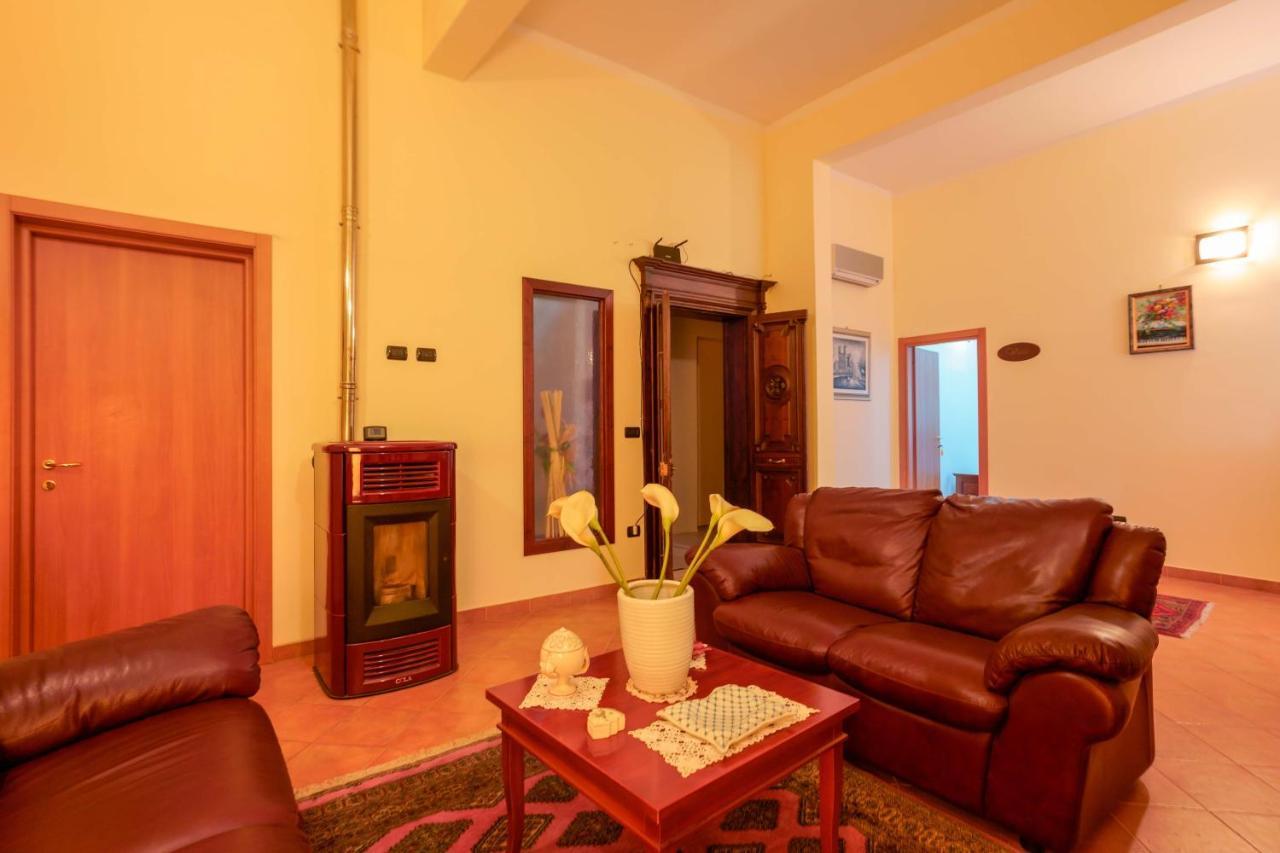 Bed And Breakfast Cairoli Exclusive Room San Pietro Vernotico Exteriér fotografie