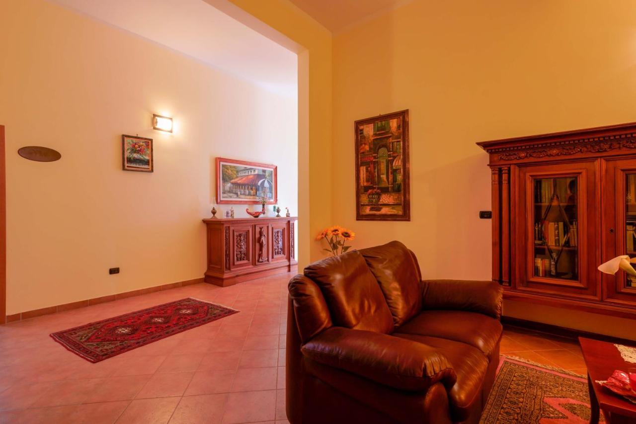 Bed And Breakfast Cairoli Exclusive Room San Pietro Vernotico Exteriér fotografie