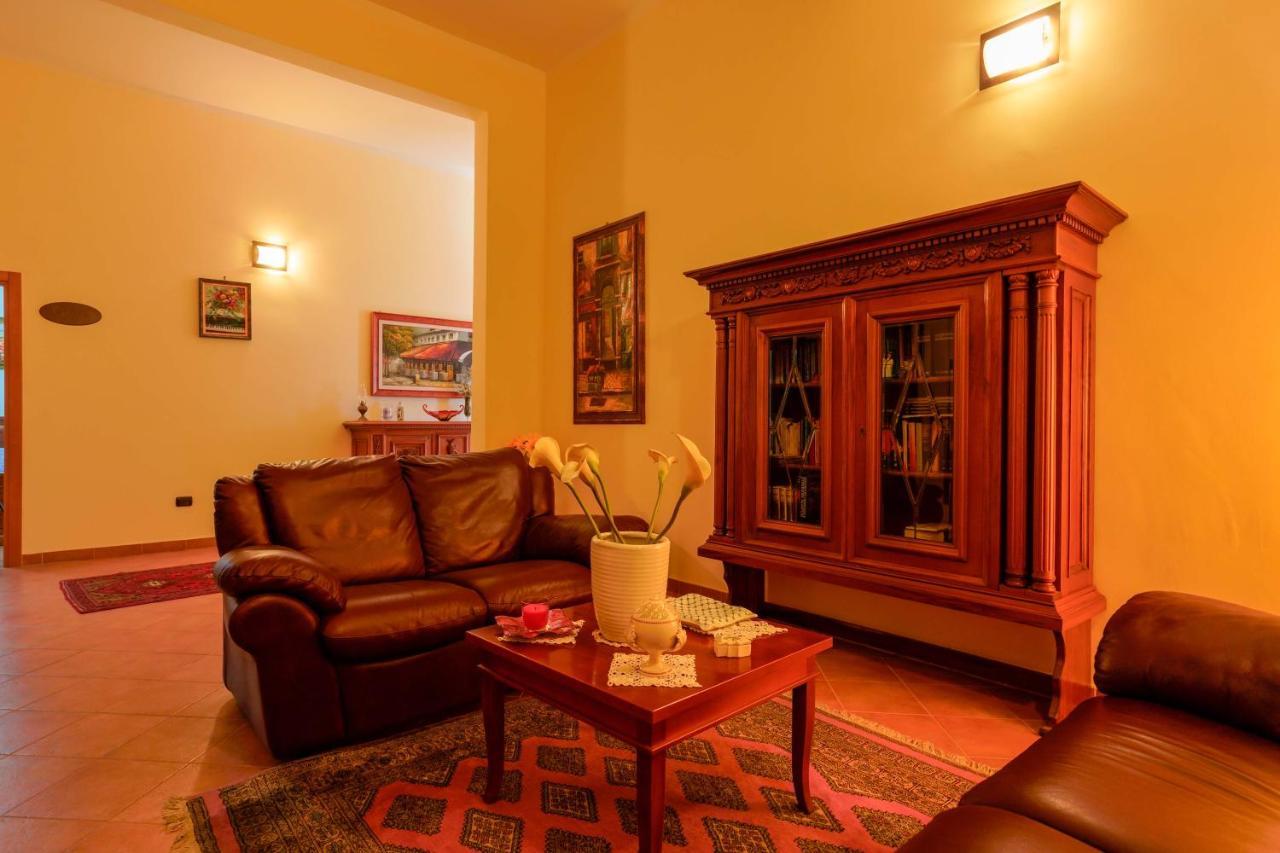 Bed And Breakfast Cairoli Exclusive Room San Pietro Vernotico Exteriér fotografie